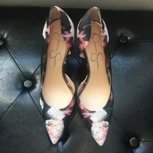 Jessica Simpson Claudette Floral Pumps